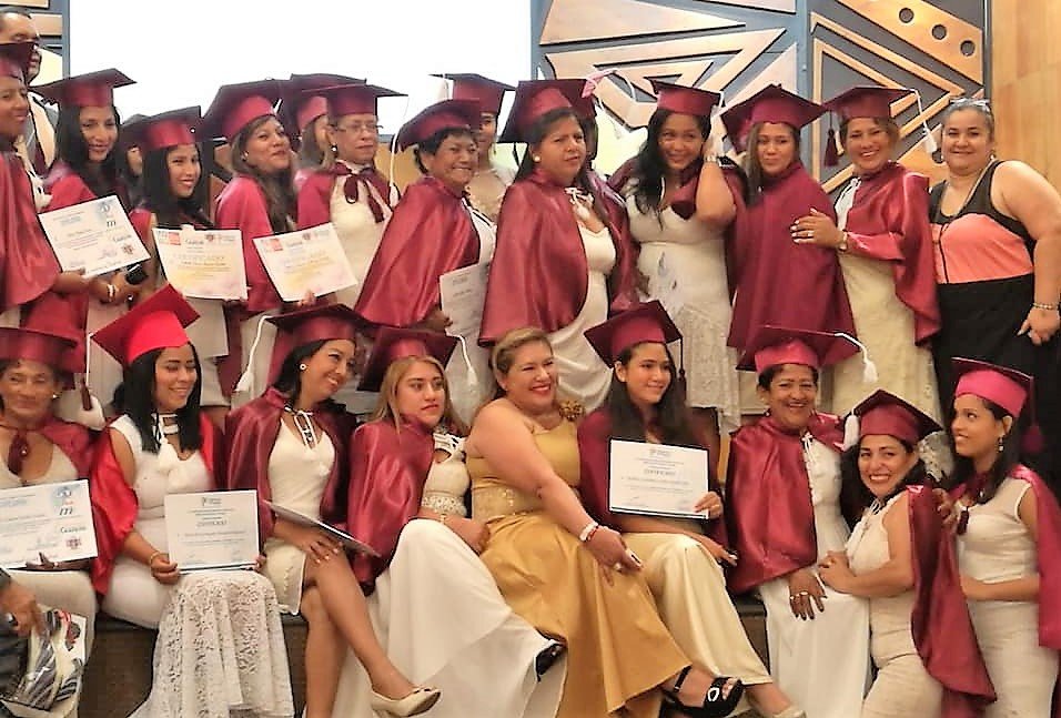35 mujeres de ICW Ecuador como Lideresas Sociales